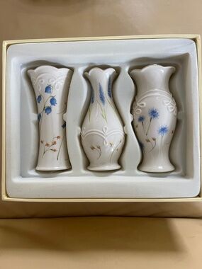 Brand new Classic Lenox Floral Bud Vases Set of 3